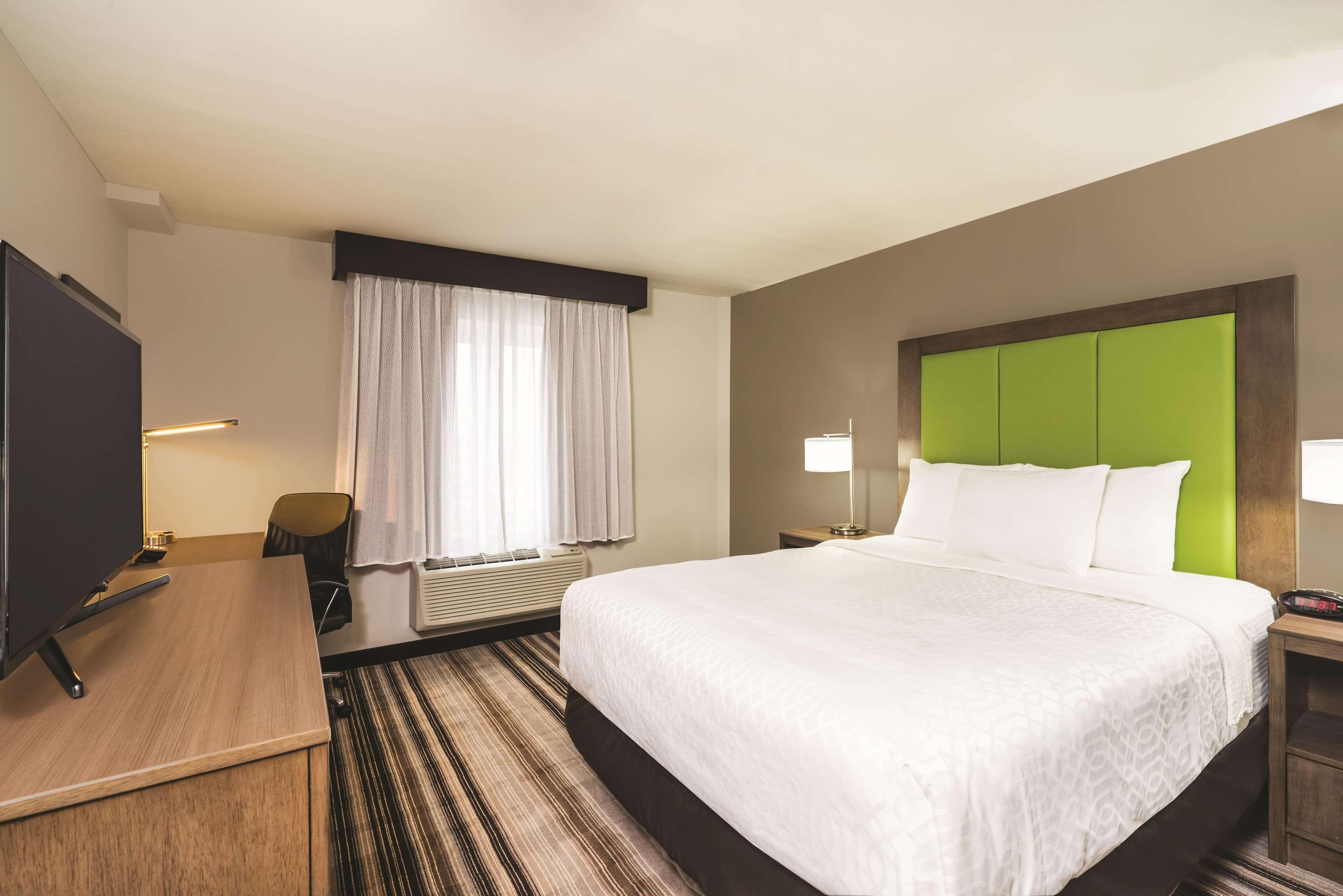 La Quinta By Wyndham Brooklyn Central New York Bagian luar foto