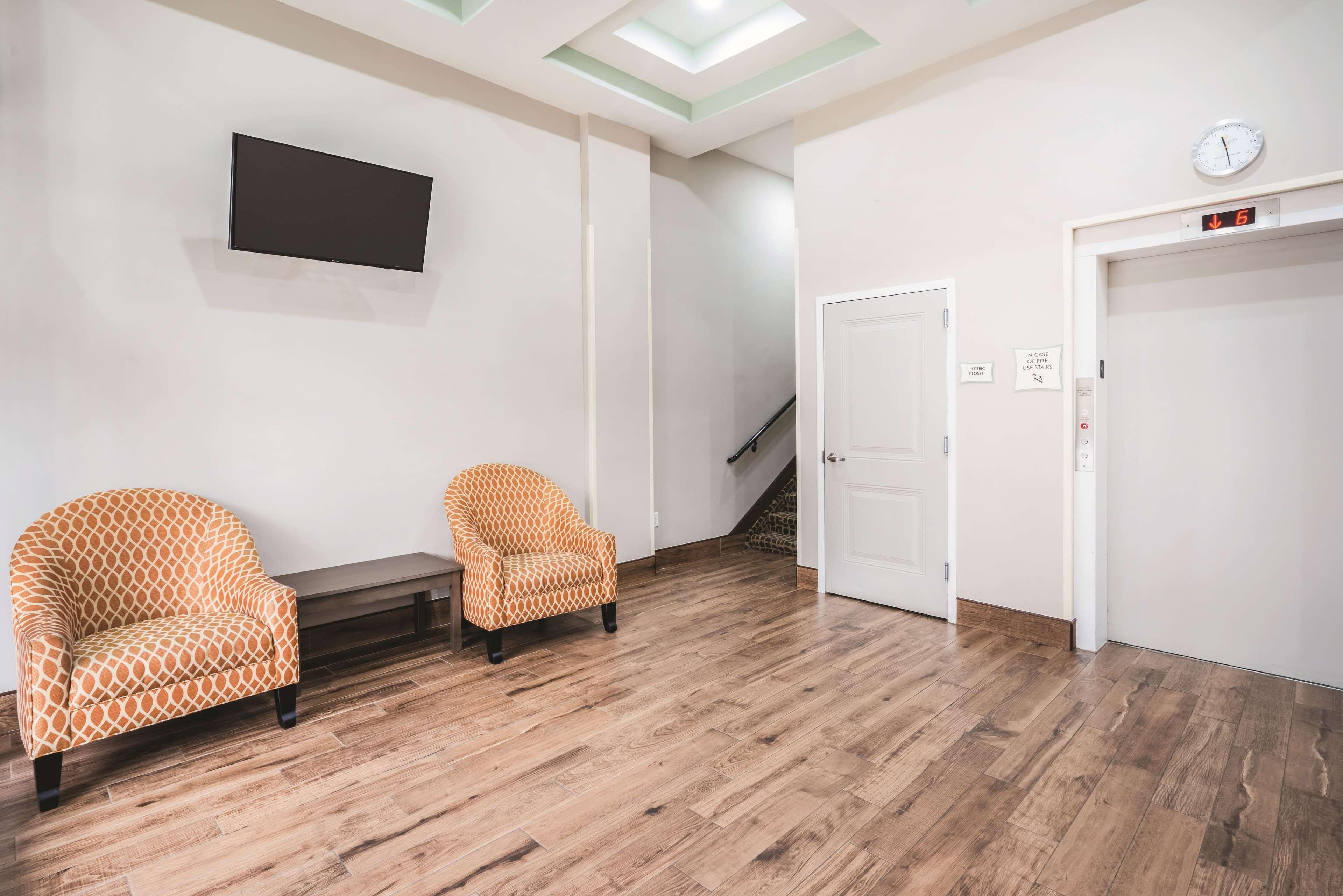 La Quinta By Wyndham Brooklyn Central New York Bagian luar foto